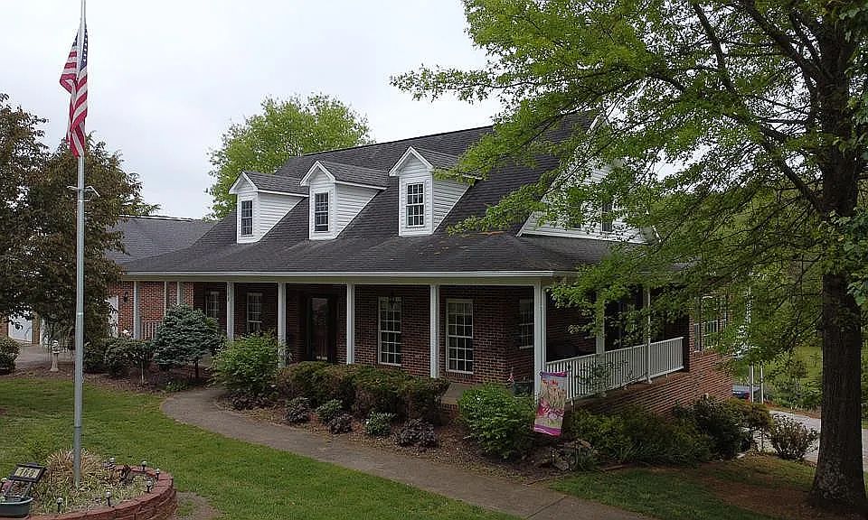 1st image of 168 Stewart Hills Dr