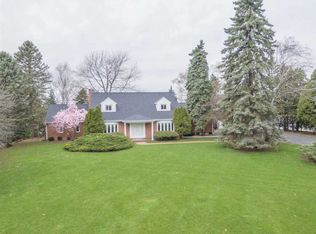 1636 New Plank Rd, De Pere, WI 54115