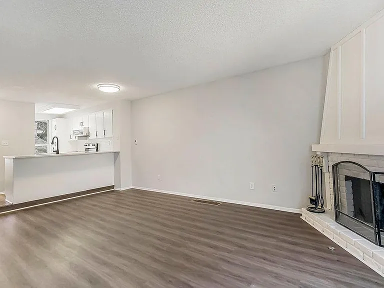 12110 W 79th Ter — Photo 11