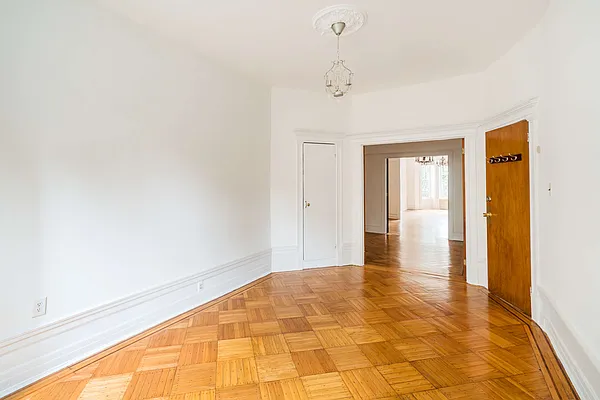 Rented by Compass | media 11