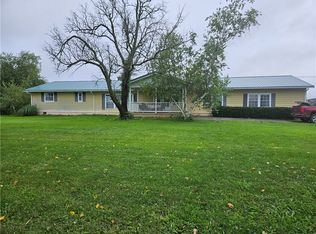 1611 Sandhill Rd, Shortsville, NY 14548