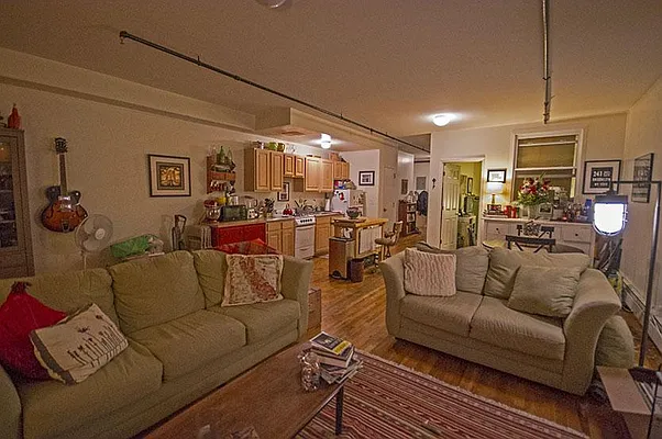 Rented by Level Group | media 4