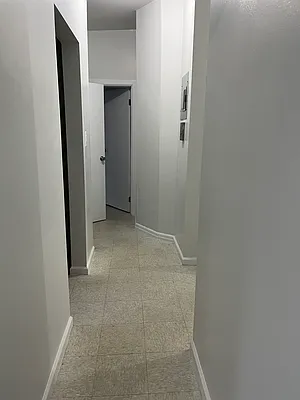 Rented by Sprint Realty | media 2