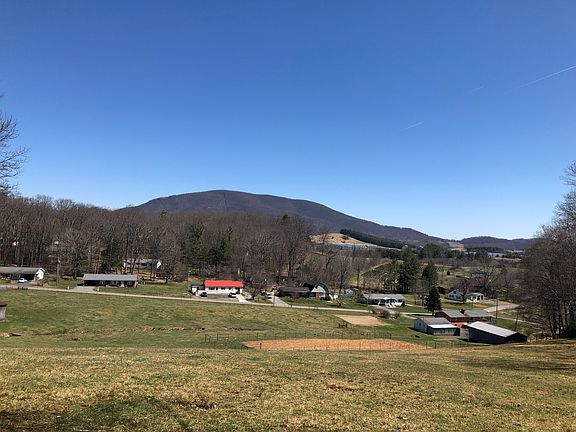 3rd image of 723 Buck Mountain Cir