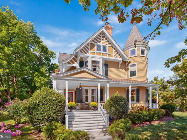 10400 Montgomery Ave, Kensington, MD 20895