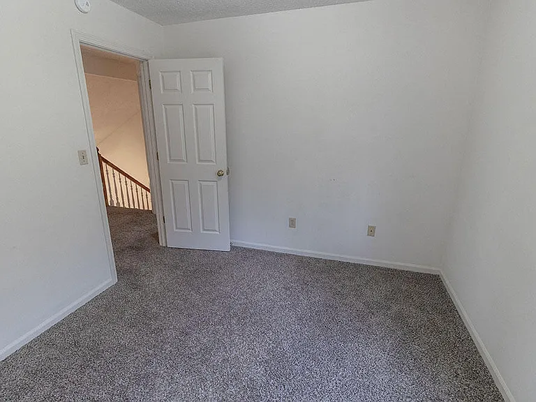 212 Nikki Way — Photo 23
