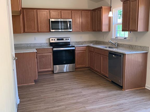 2nd image of 21 Alder Ln