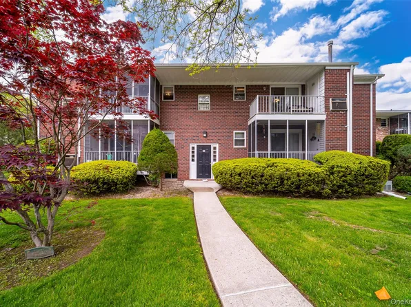 50 Bon Aire Circle #C-16, Suffern, NY 10901
