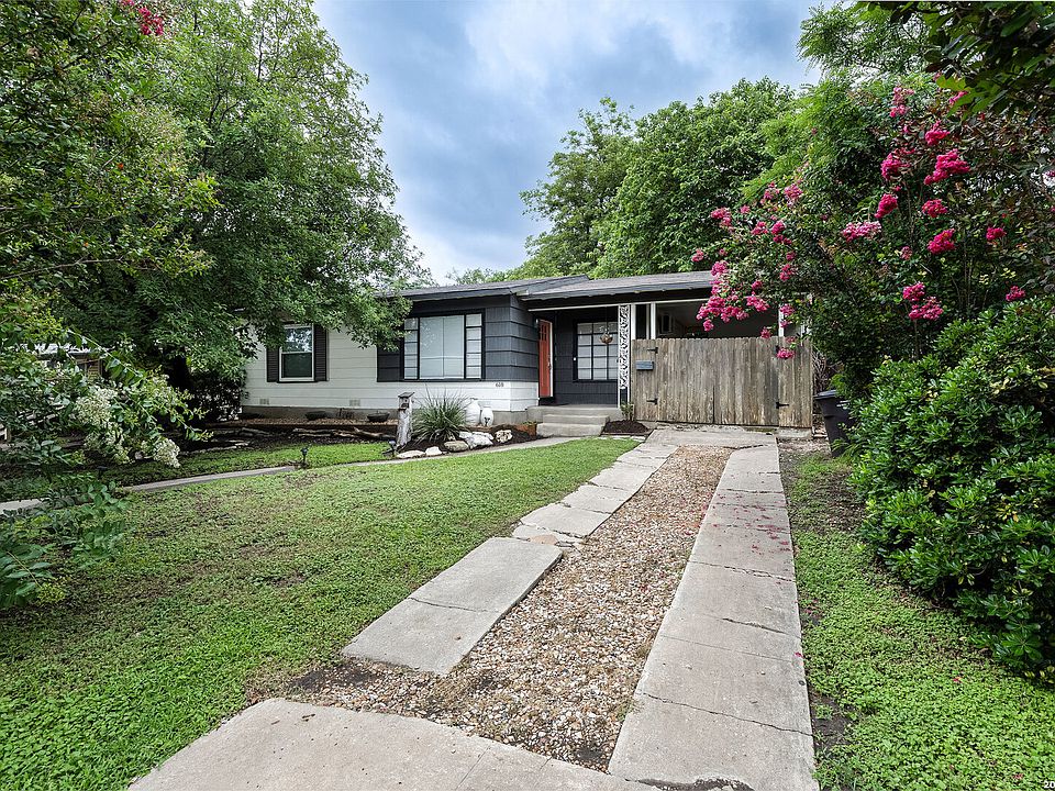 1st image of 618 Sumner Dr