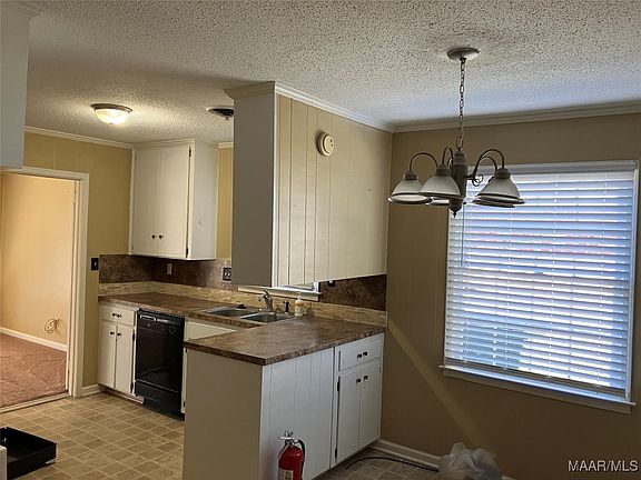 2nd image of 4339 Blackwood Dr