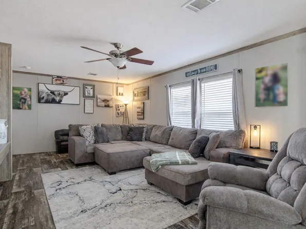 334 Lake Whitney Dr, Whitney, TX 76692