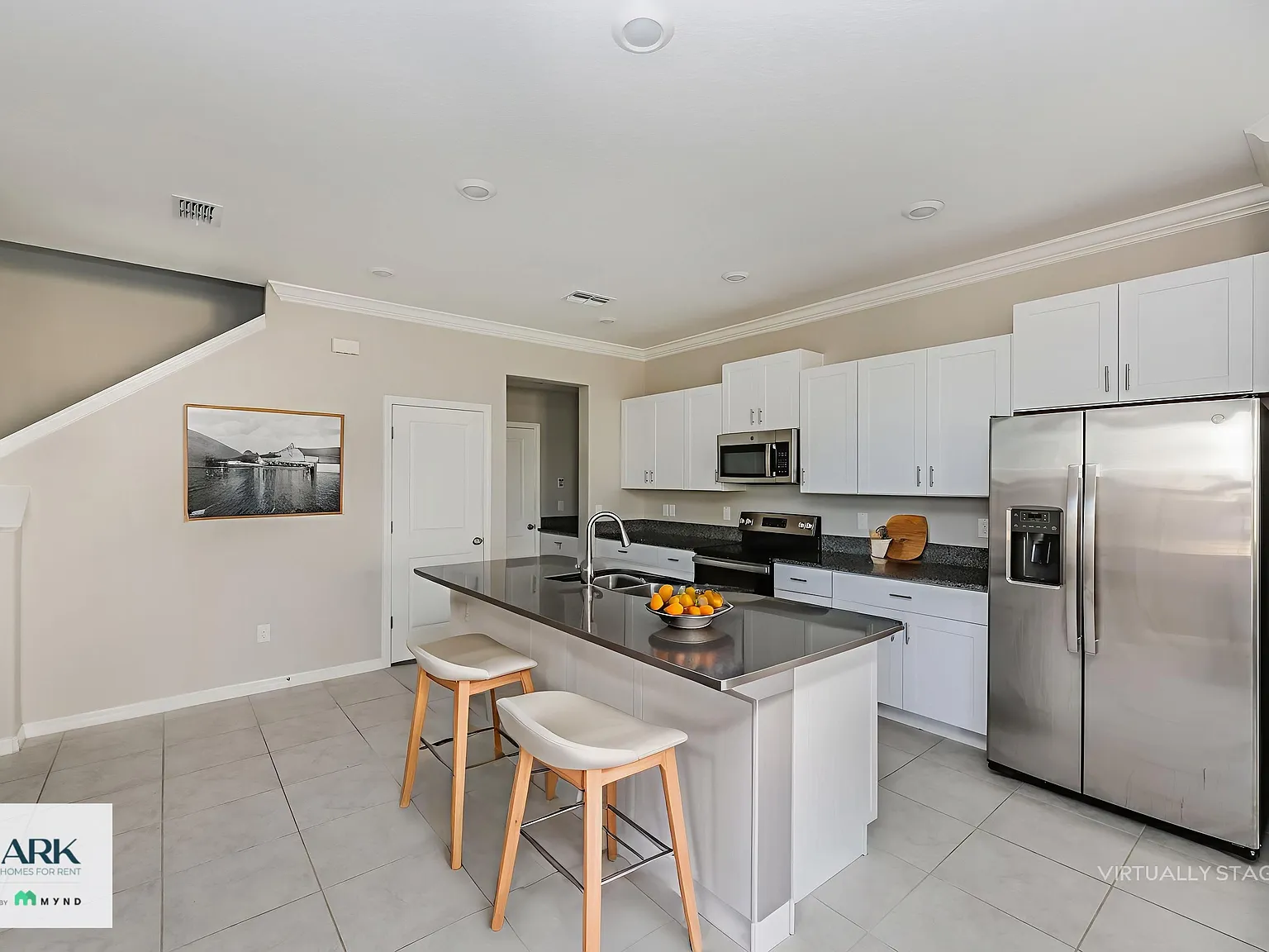 3 bed, 2.0 bath, 1597 sqft, $2,299 — Photo 4