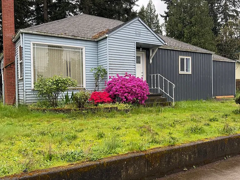 11908 SE Foster Rd — Photo 1