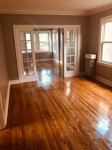 2nd image of 10238 S Eberhart Ave #1
