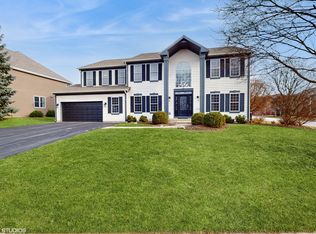 1188 Ridgewood Cir, Lake In The Hills, IL 60156