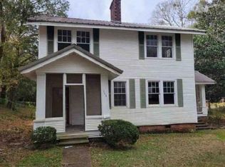 308 Lee St, Chickasaw, AL 36611