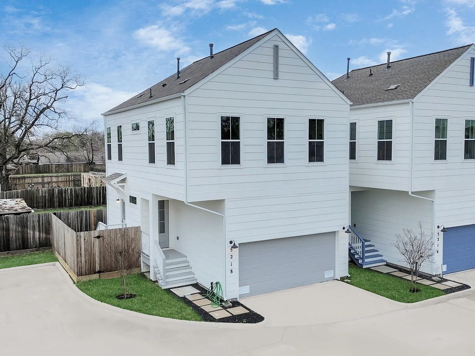 3 bed, 2.0 bath, 1243 sqft, $1,900 — Photo 2