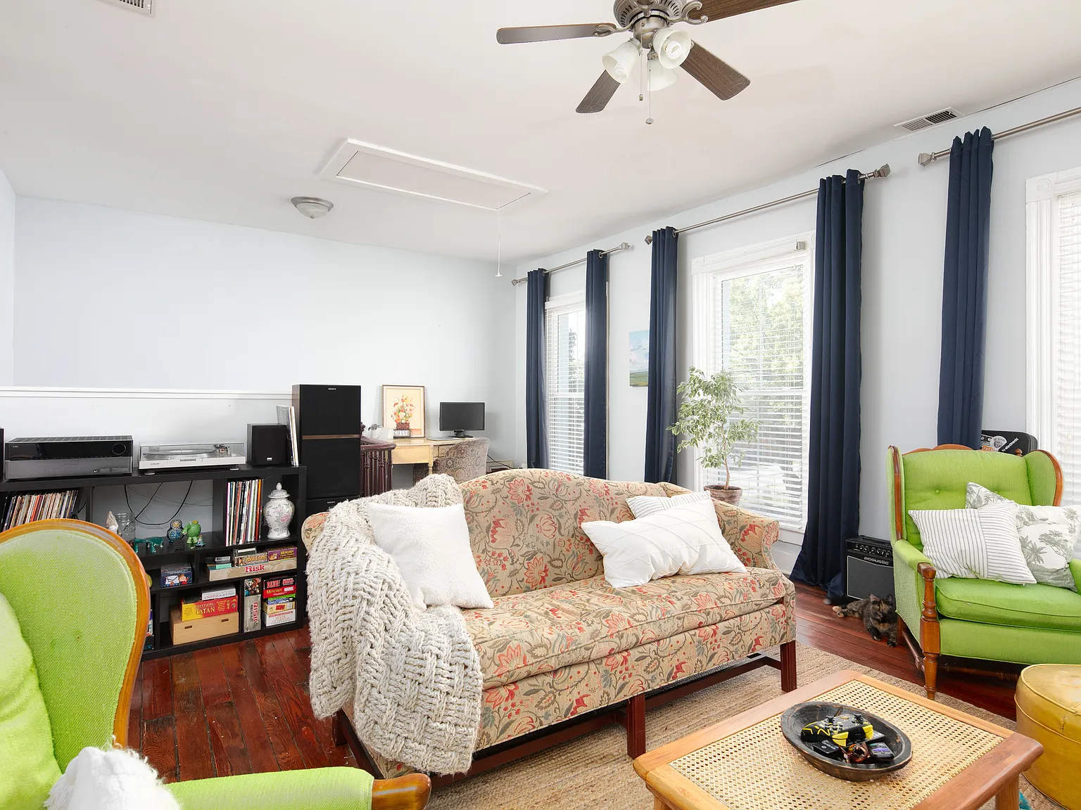 2 bed, 1211 sqft, $1,450 — Photo 4