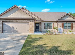 130 Hunters Gln, Griffin, GA 30224