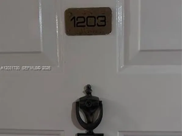 5880 W Collins Ave #1203, Miami Beach, FL 33140