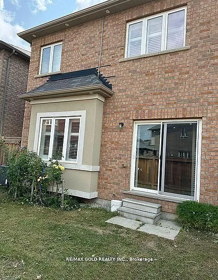 292 Remembrance Rd — Photo 25