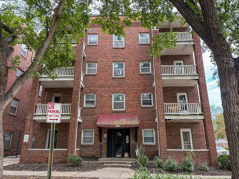 648 S 12th St — Photo 16