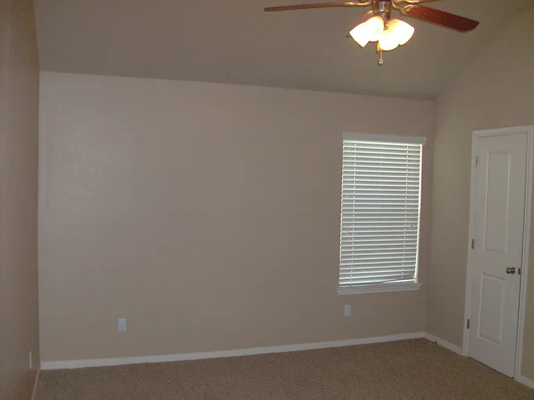 3102B Lineage Loop — Photo 22