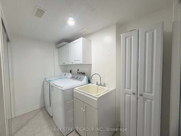 35 Diamond Ct — Photo 31
