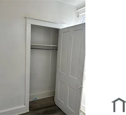3 bed, 1600 sqft, $1,900 — Photo 1