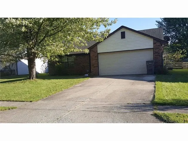 6429 Muirfield Way photo 1