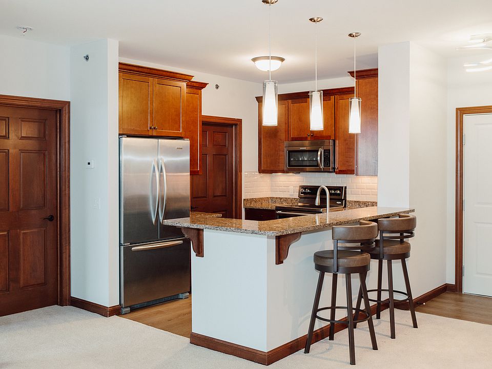 Breakfast bar