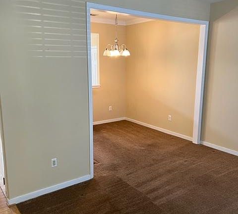 5th image of 7827 Villa Pl