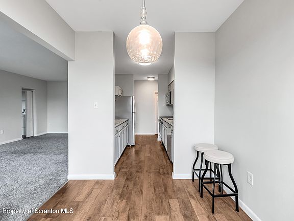 5th image of 1711 Summit Pointe