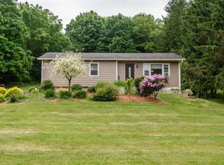 136 Jackson Rd, Hopewell Junction, NY 12533