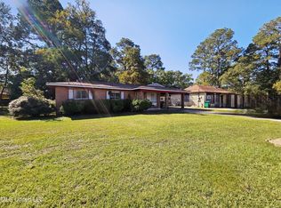 5630 Frederick St, Moss Point, MS 39563