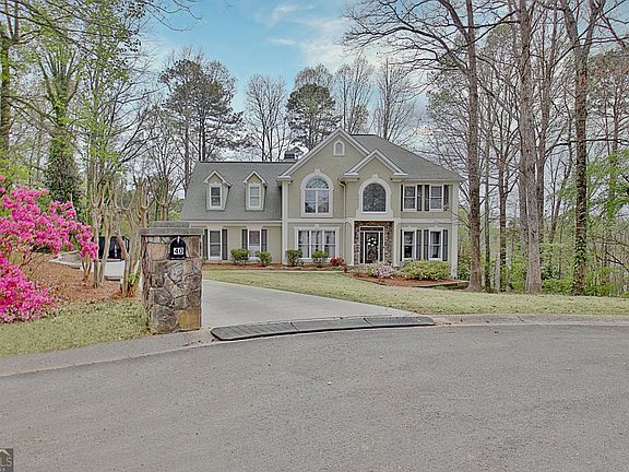 3rd image of 40 Bent Pine Point