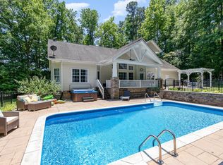 679 Roberts Chapel Rd, Stem, NC 27581