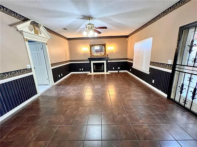 2153 Sutherland Pl — Photo 8