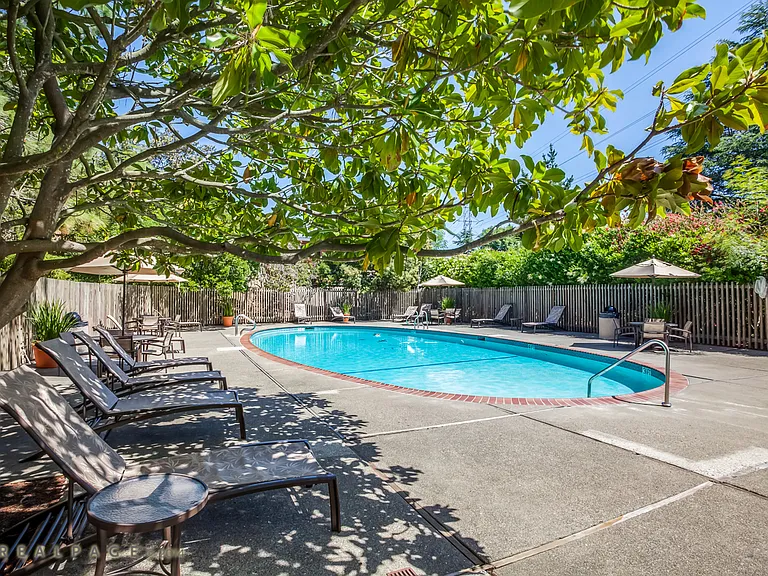 Madera Valley Apartments — Photo 8