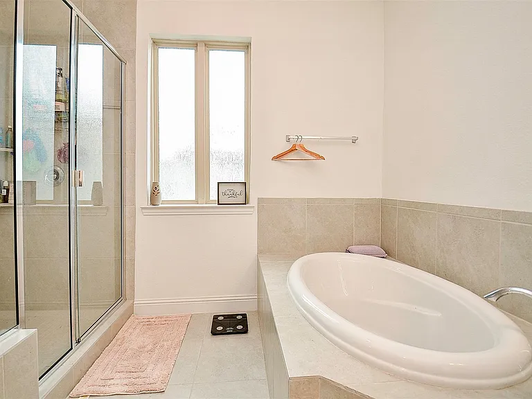 11021 Mikula Dr — Photo 30