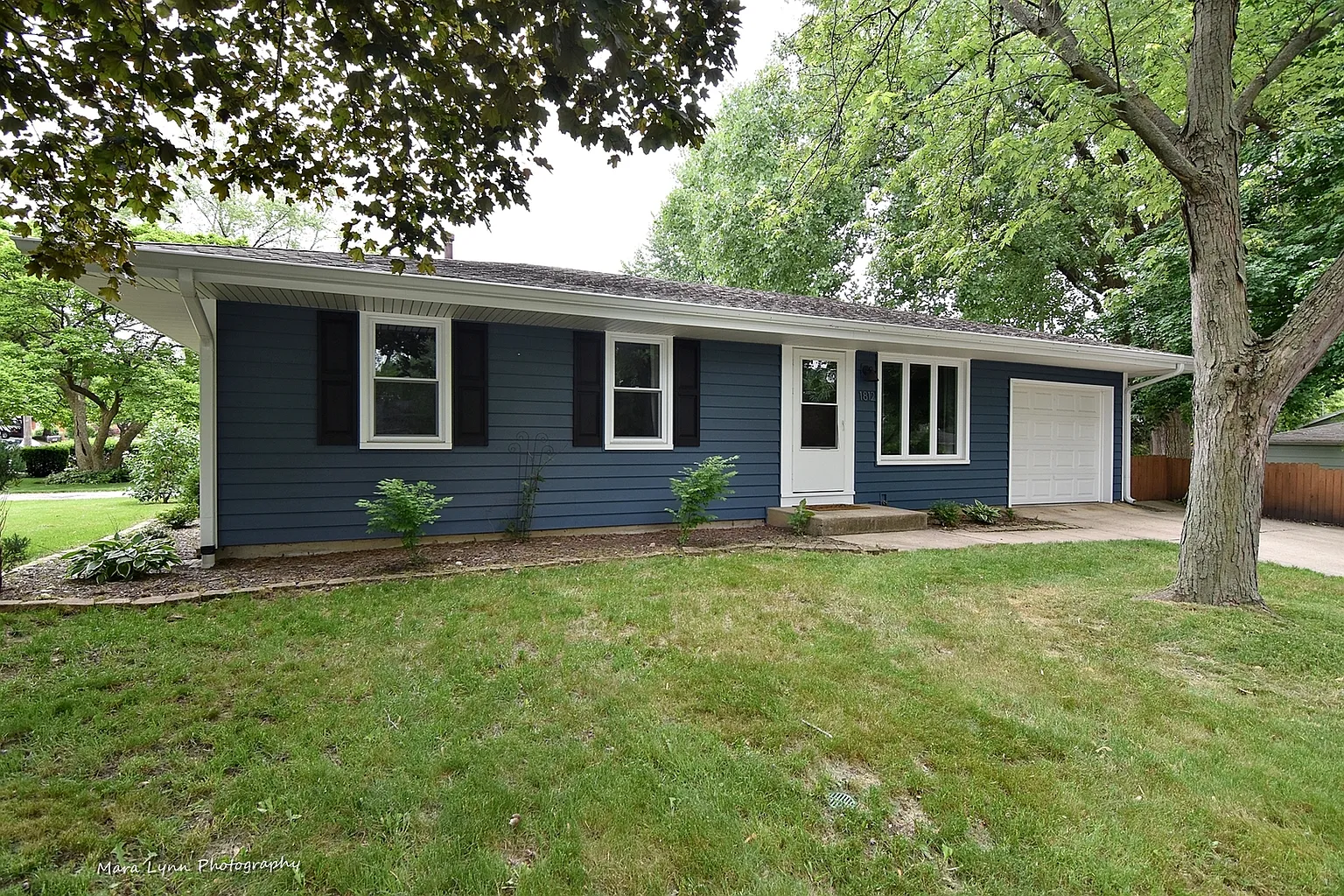 1812 S 5th Pl photo 1