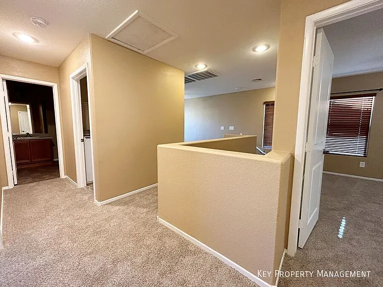 742 Iron Bridge St — Photo 33