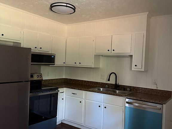 3rd image of 1206 Us Highway 82 W APT 3B