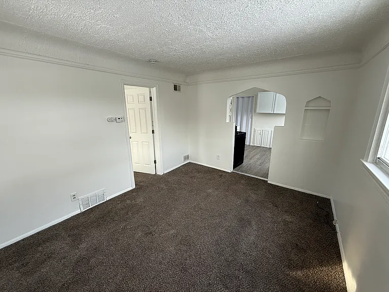 11377 Sherman Ave — Photo 4
