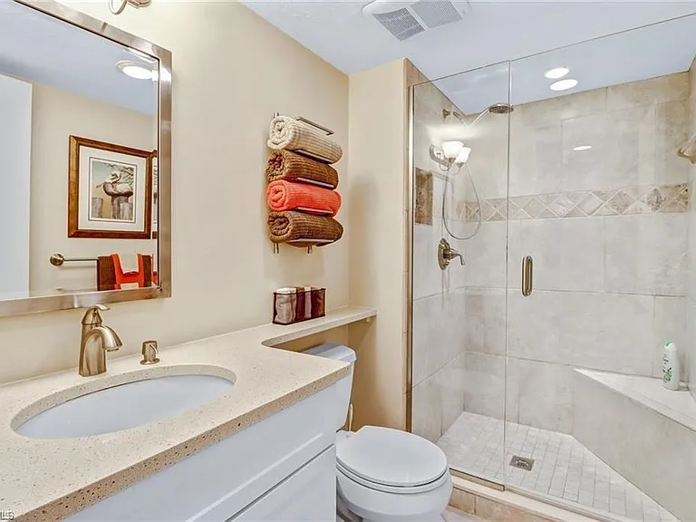 10475 Gulf Shore Dr #114 — Photo 11