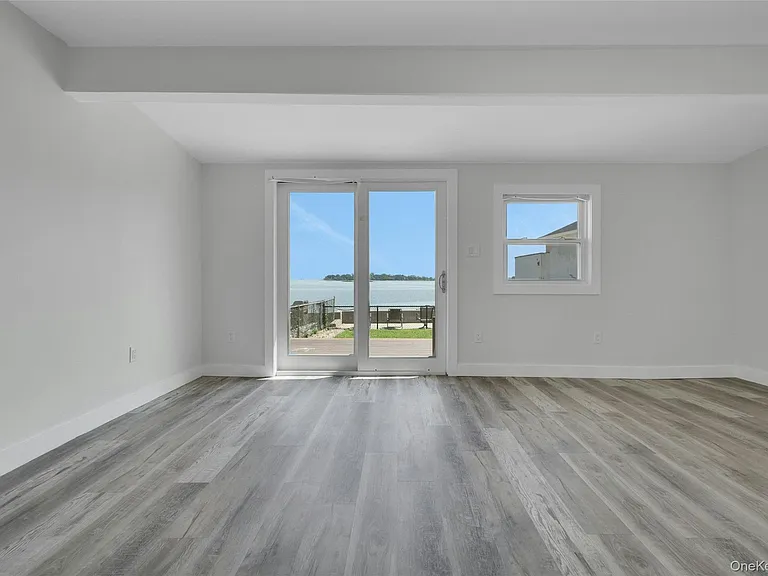 512 Minnieford Ave #508 — Photo 3