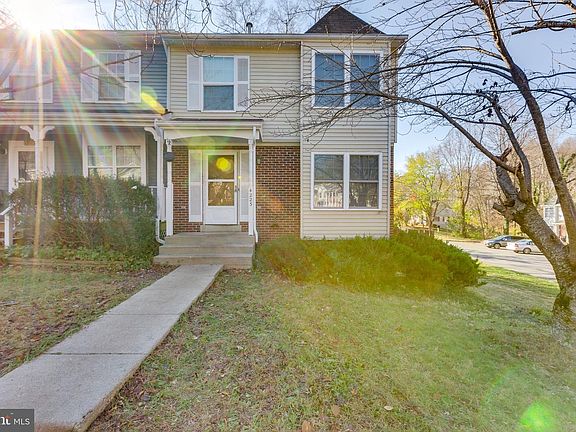 3rd image of 4223 Gunston Ct