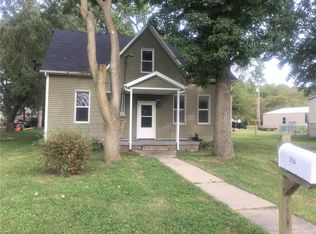 204 S Railway St, New Baden, IL 62265