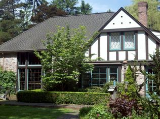 17529 13th Ave SW, Normandy Park, WA 98166