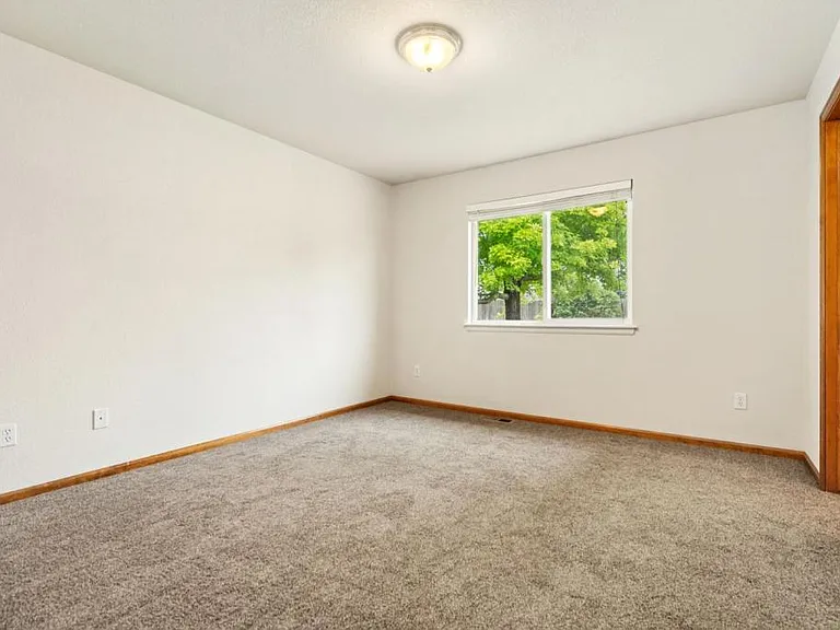 1110 Norma Ct — Photo 13